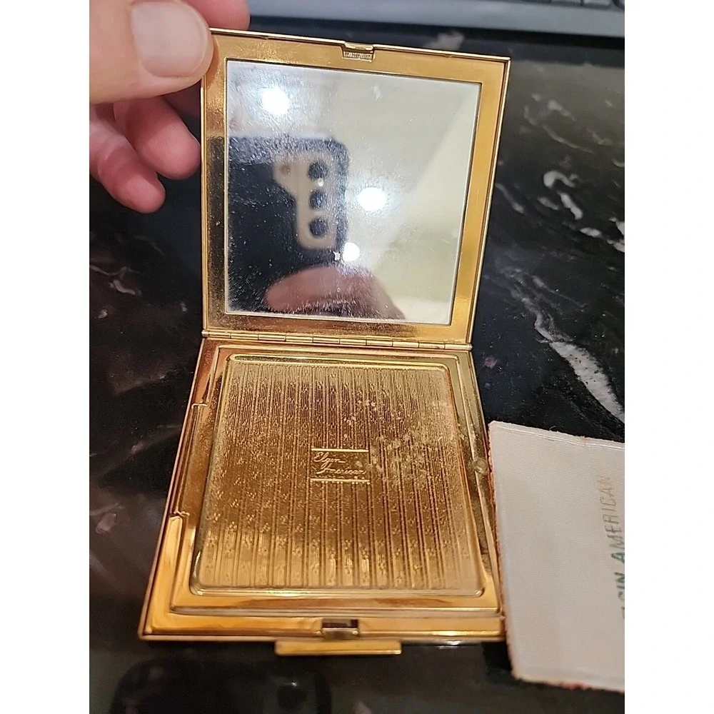 Vintage Elgin American Gold Tone Etched Powder Makeup Compact Monogrammed Claire